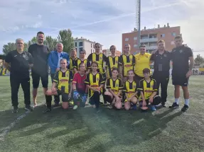 Foto FEMENI CADET G1